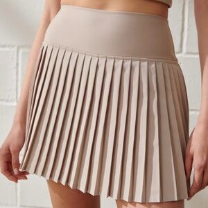 Abercrombie & Fitch YPB motionTEK Lined Pleated Skirt - XS